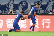 上海申花三比二险胜大连人，巴索戈替补造三球导演惊天逆转