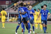 中甲联赛震撼开局：成都兴城掀翻人和，黑马奔腾与点球绝杀共舞